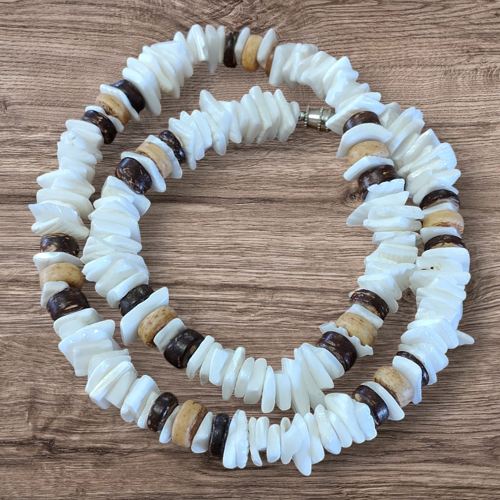 Elegant White and Brown Shell Necklace - Picture 2 of 5